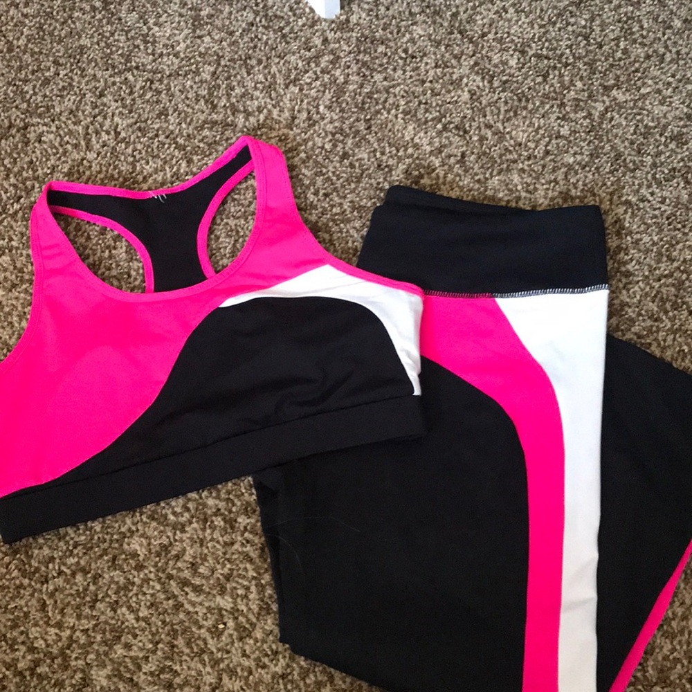 Fabletics capris & bra! Worn once! 💗💗